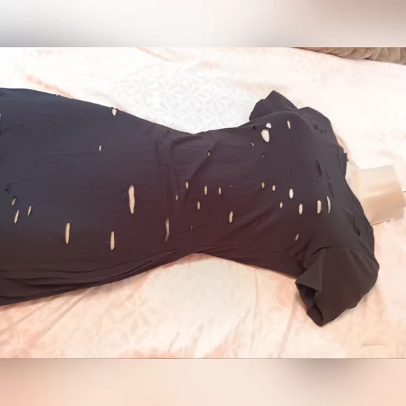 Stylish Black Distressed Dress - Picture 2 of 4